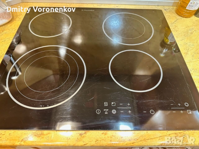 Керамичен плот за вграждане Electrolux EHS60180P – 60 см, сензорно управление, напълно работещ