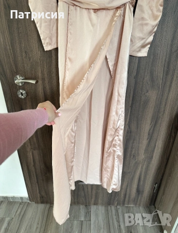 Нова Рокля, марка Pretty Little Thing, цвят шампанско/розов, материя сатен,за бал или гост на сватба, снимка 6 - Рокли - 54219532