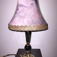 Много красива, стара лампа с абажур. , снимка 2 - Антикварни и старинни предмети - 44961588