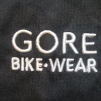 GORE BIKE-WEAR колоездачно яке размер М., снимка 2 - Спортни дрехи, екипи - 45594394