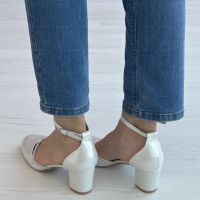Изтънчени дамски затворени сандали с ток,, снимка 1 - Сандали - 45216627