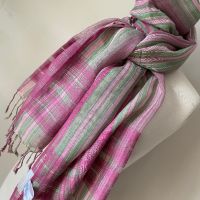 Копринен шал в лилаво и зелено, La boutique, снимка 2 - Шалове - 45428233