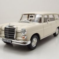 Mercedes 200 Universal Kombi 1966 - мащаб 1:18 на Norev моделът е нов в кутия, снимка 1 - Колекции - 45508798