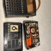 ретро японско бакелитово радио транзистор Universal , снимка 6 - Радиокасетофони, транзистори - 45462227