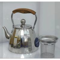 Чайник от неръждаема стомана с фина цедка и дървена дръжка, 2L, снимка 2 - Аксесоари за кухня - 45456667