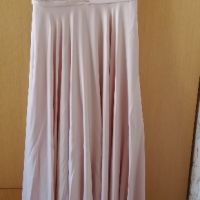 Абитуриентска рокля с камани SWAROVSKI.Цвят пудра.Цена 550,00лв, снимка 3 - Сватбени рокли - 45479708