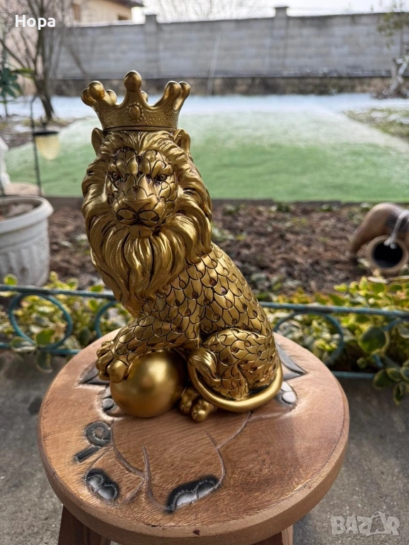 Лъв с корона , снимка 1
