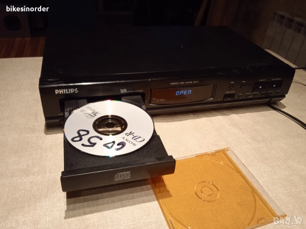 PHILIPS CD711 плейър работещ, снимка 1