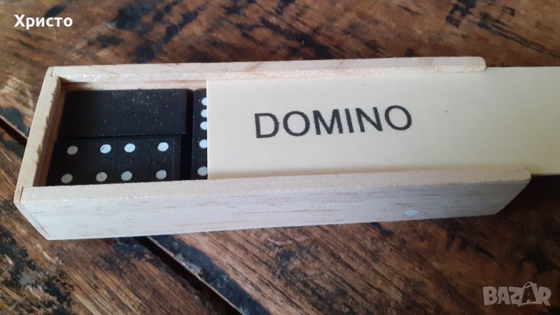 игра Домино в кутия от естествено дърво. Съдържа 28 броя плочки от MDF, снимка 1