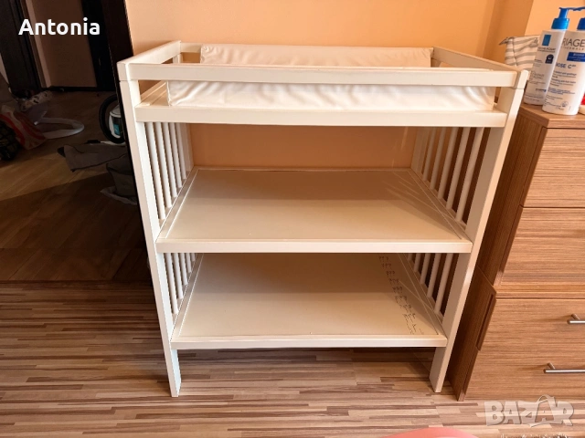 Маса за повиване, снимка 2 - Мебели за детската стая - 54024863