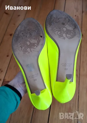 Искрящо/ ярко жълти, лачени, високи дамски обувки Daris, 39 номер, снимка 3 - Дамски обувки на ток - 50324711