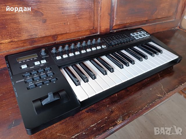 Midi контролер Roland A300 Pro, снимка 6 - Синтезатори - 46814341