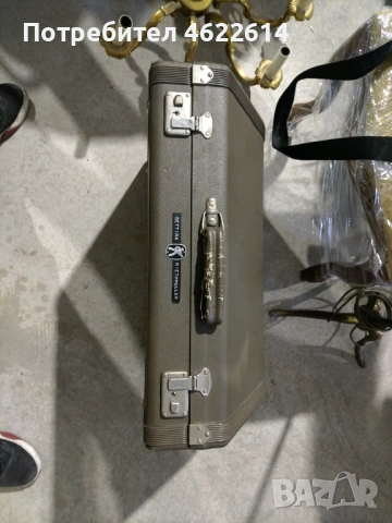 ПРОФЕСИОНАЛЕН АКОРДЕОН HOHNER 120 БАСА, снимка 7 - Акордеони - 53642726