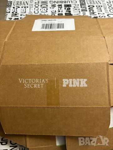 Транспортна кутия Victoria's Secret, снимка 1 - Други - 46352058