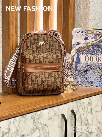 Дамски Раници DIOR , снимка 5 - Раници - 47262465