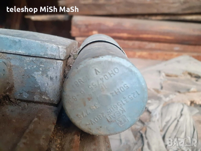 два Ел мотора трифазни със стойка с вал за шмиргел , снимка 10 - Други машини и части - 53098870