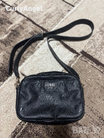 Чанта Guess