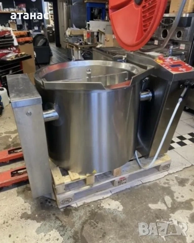 Електропарен казан 300 л 9 бр