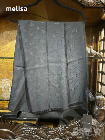 Yves Saint Laurent   Шал  Фина вълна,кашмир 