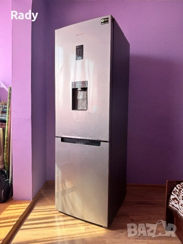 Хладилник с долен фризер Samsung, диспенсър и инверторен компресор