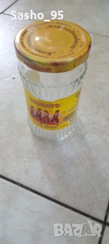 Буркани, снимка 3 - Буркани, бутилки и капачки - 52419895