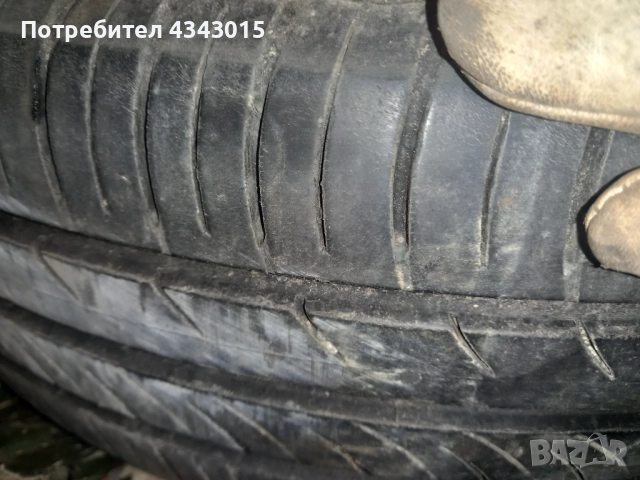 2 броя гуми , снимка 4 - Гуми и джанти - 52879211
