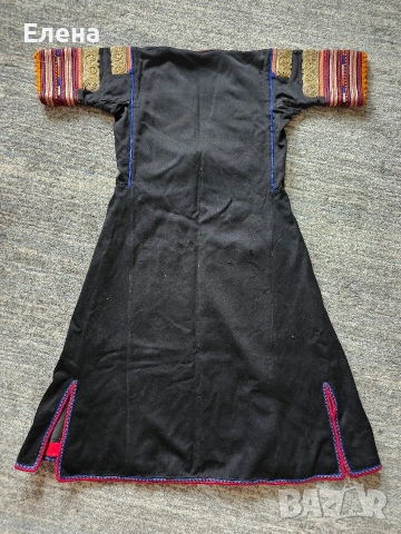 Автентична кюстендилска казмирена сая със сърма, снимка 9 - Антикварни и старинни предмети - 54043629