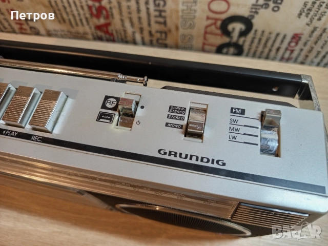 Касетофон"Grundig"RR345, снимка 6 - Радиокасетофони, транзистори - 52275922
