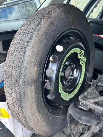 НОВА Резервна гума тип патерица за Мерцедес Бенц 5х112 