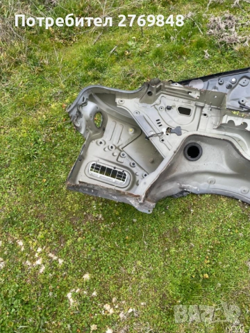 Заден ляв калник Тойота Авенсис Т27 седан Toyota Avensis T27, снимка 10 - Части - 53870799