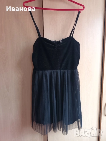 Красива лятна рокля и малка черна рокля НМ, снимка 4 - Рокли - 54190481