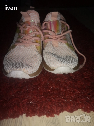 дамски спортни обувки от дишаща материя и подметка 38 номер, снимка 1