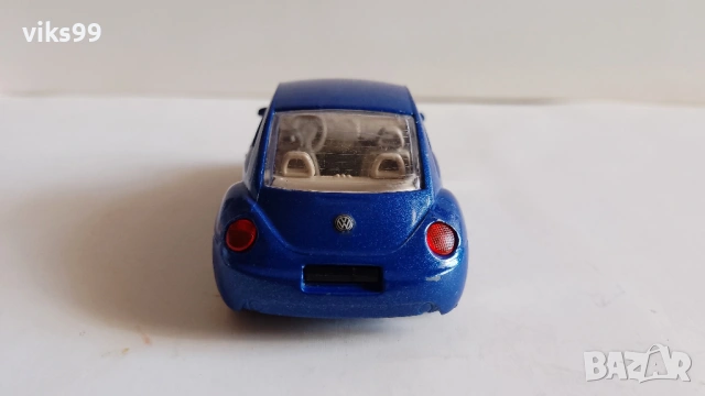 Bburago VOLKSWAGEN New Beetle MADE IN ITALY 1:43, снимка 4 - Колекции - 54225990