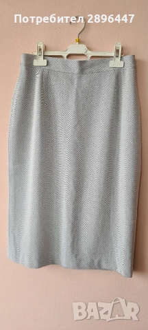 Пола от тежка, плътна коприна, с подплата