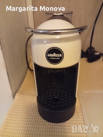 Кафе машина с капсули A Modo Mio, използвана