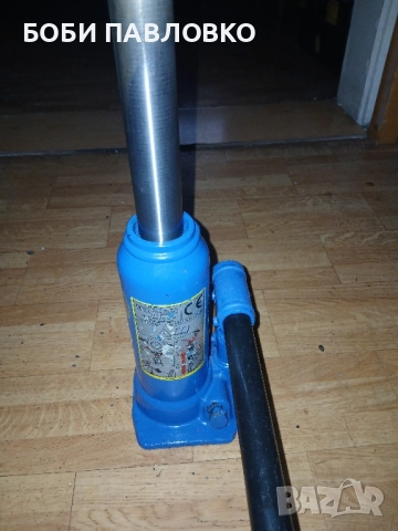 5тонен хидр.крик мерцедес-бенц нов, снимка 17 - Аксесоари и консумативи - 51963871