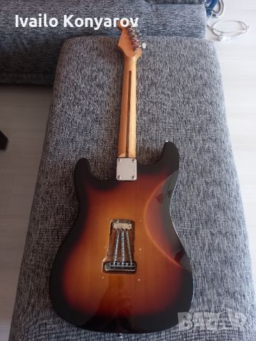  .Продавам китара"Roytek stratocaster"+Beringer V amp 2., снимка 2 - Китари - 46371332