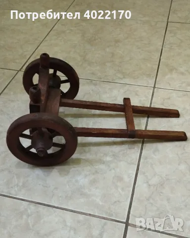 Махагонова поставка за бутилка с вино