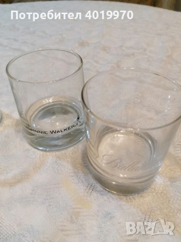 Чаши за уиски и вода