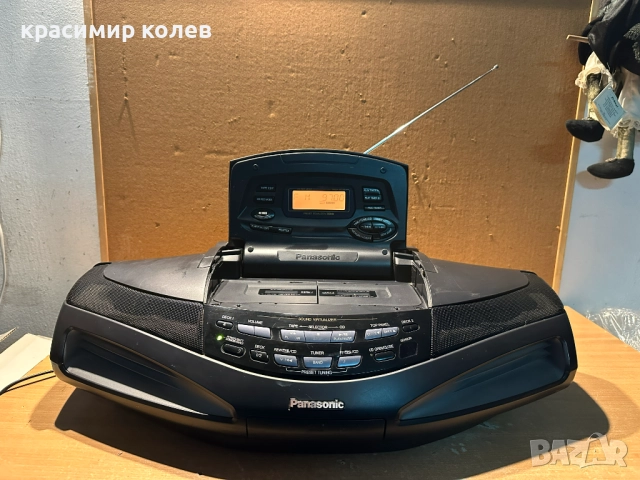 радиокасетофон "Panasonic RX-ED77/Cobra/"