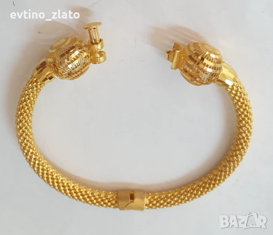 Златни твърди гривни 14К, снимка 5 - Гривни - 51406009