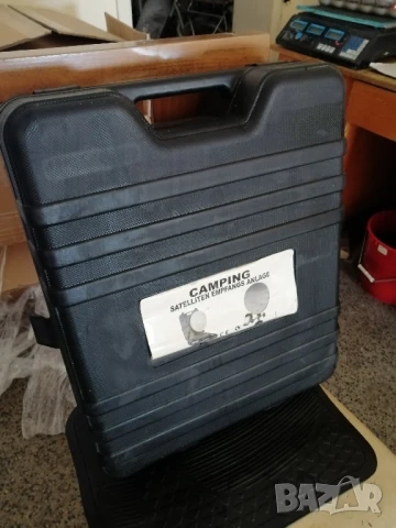 Сателитна антена за каравана 