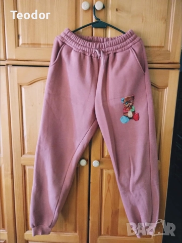 Дамски ватиран екип с мече размер L, снимка 2 - Спортни екипи - 51918661