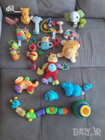 Бебешки играчки дрънкалки, гризалки, плюшени, шумолящи, снимка 1 - Плюшени играчки - 46386693