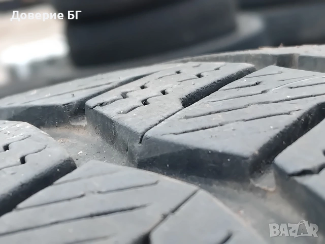 Бусови гуми 215 65 16 С Ц Ханкук Hankook. Налични са 4 броя - нов внос. Не са нови!