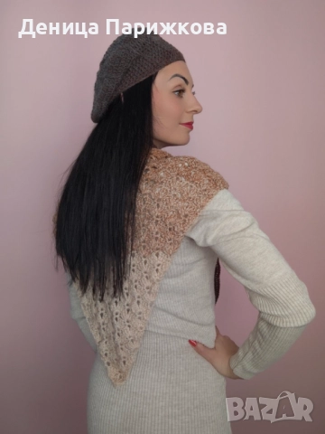 Ръчно плетен комплект „Алпака Елеганс“ – триъгълен ажурен шал и релефна барета (УНИКАТ), снимка 7 - Шалове - 52624578