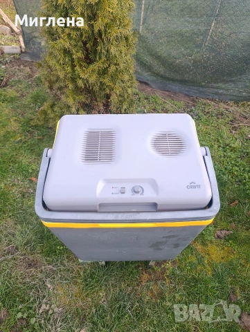 Хладилна чанта Crivit на 12 и 220 волта., снимка 3 - Хладилни чанти - 53756446