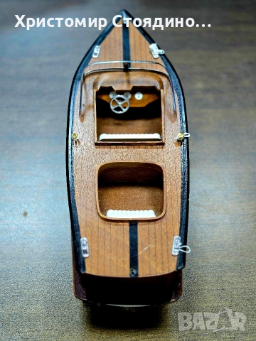 Дървен макет лодка Chris Craft Runabout, снимка 3 - Декорация за дома - 53966905