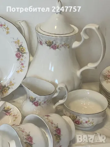 Сервиз за кафе порцелан Fine Bone China, снимка 3 - Сервизи - 47677473