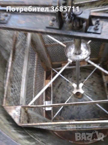 Центрофуга за мед, снимка 5 - За пчели - 51375291